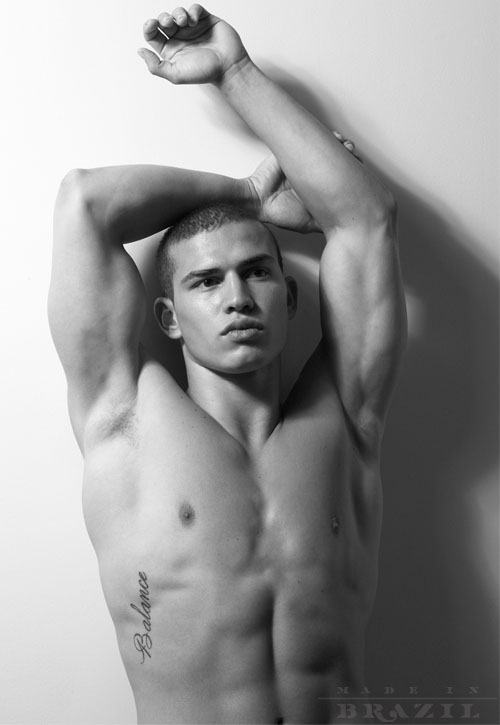 นายแบบ 048