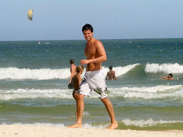 นายแบบ 049