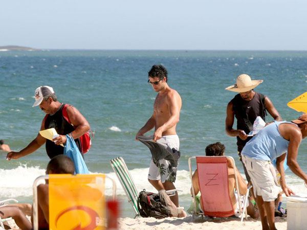 นายแบบ 049