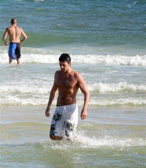 นายแบบ 049