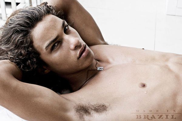 นายแบบ 049