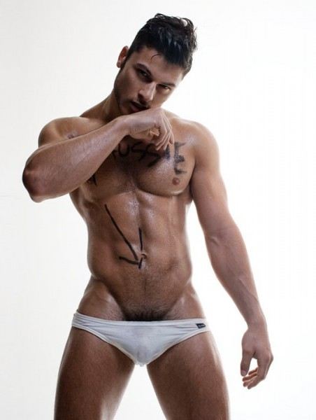 นายแบบ 050