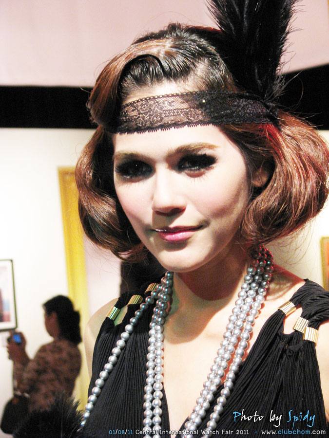 ชมพู่ อารยา เปิดตัวนาฬิกาสุดอลังการ