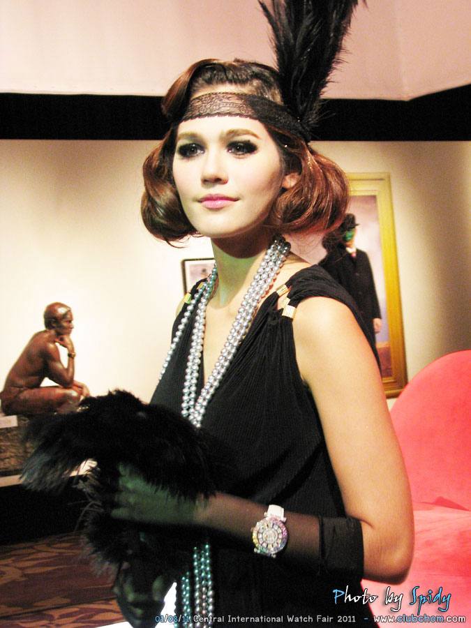 ชมพู่ อารยา เปิดตัวนาฬิกาสุดอลังการ