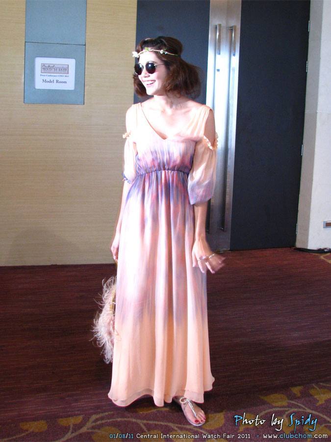 ชมพู่ อารยา เปิดตัวนาฬิกาสุดอลังการ