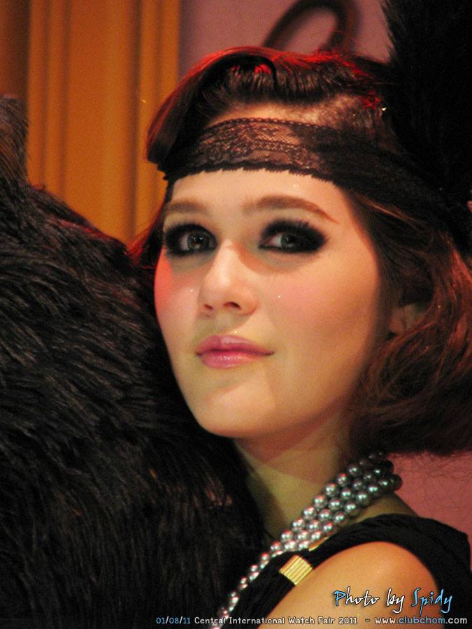 ชมพู่ อารยา เปิดตัวนาฬิกาสุดอลังการ