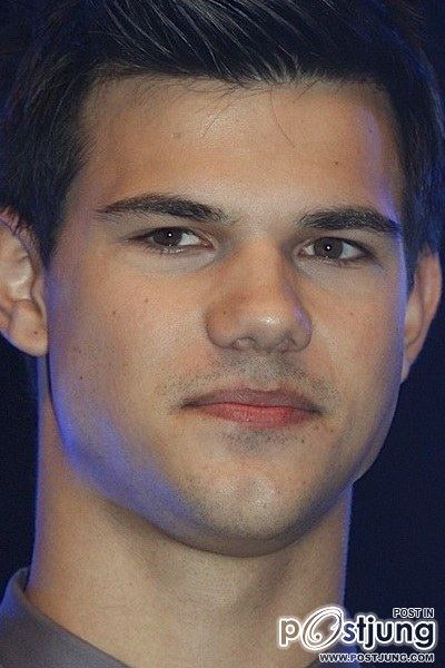 พระรองที่ควรเป็นพระเอก