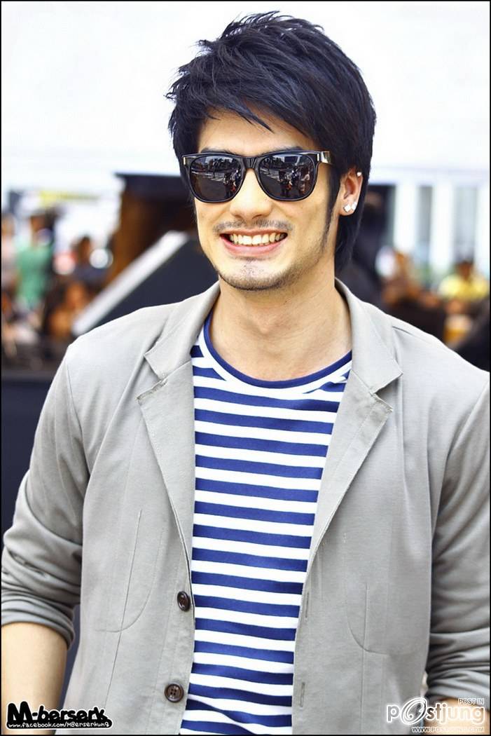 รอยยิ้มมัดใจ