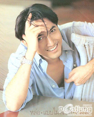 พระเอกที่ผ่านมา