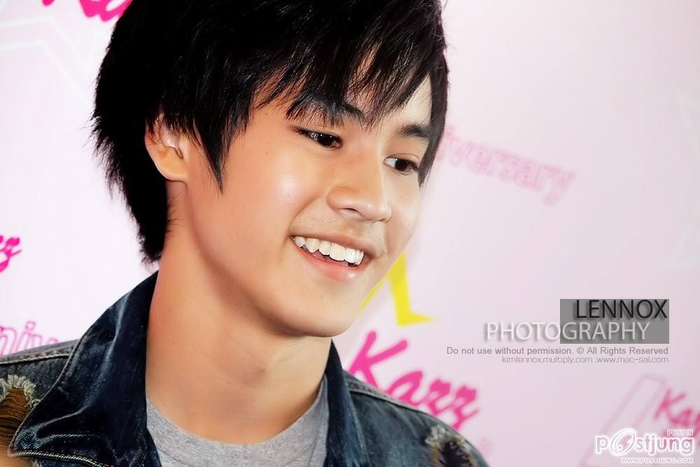 รอยยิ้มน้องเก้า