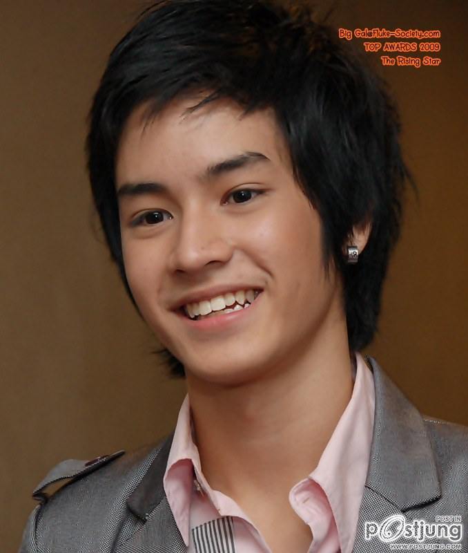 รอยยิ้มน้องเก้า