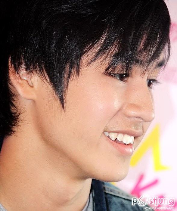 รอยยิ้มน้องเก้า