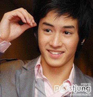 รอยยิ้มน้องเก้า