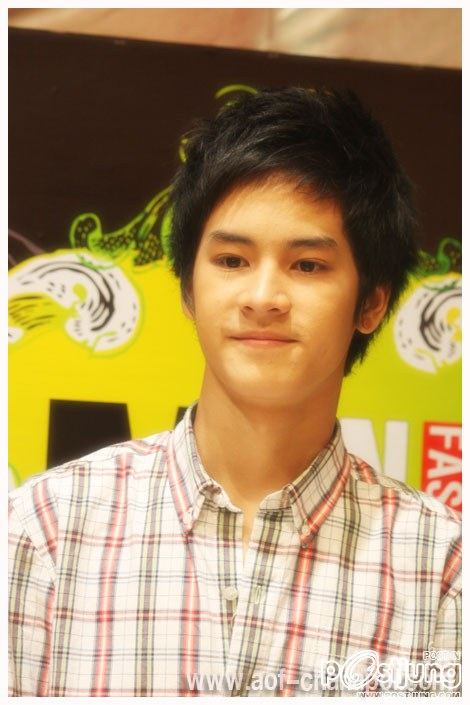 รอยยิ้มน้องเก้า