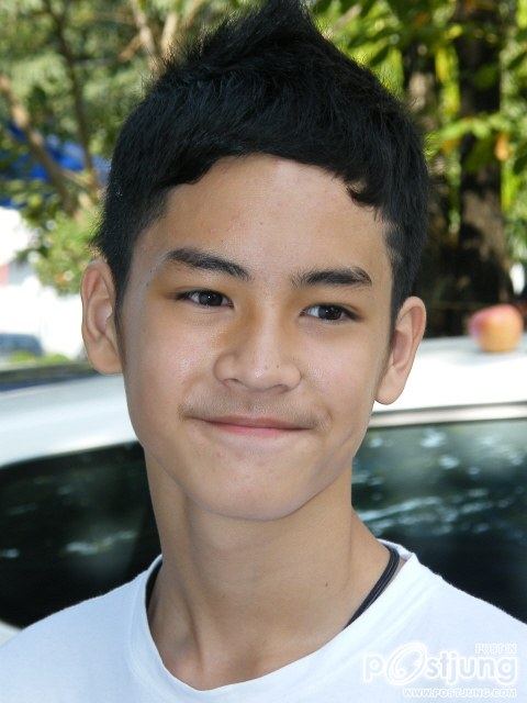 รอยยิ้มน้องเก้า