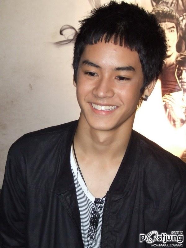 รอยยิ้มน้องเก้า