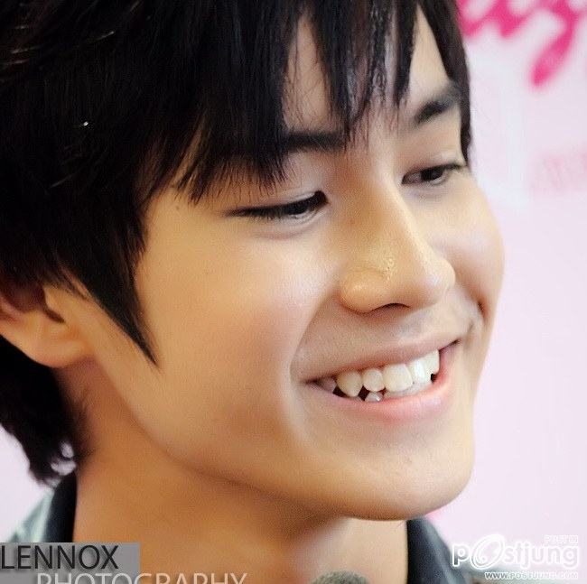 รอยยิ้มน้องเก้า