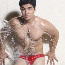 ใหญ่หมดทุกส่วนหนุ่มคนนี้