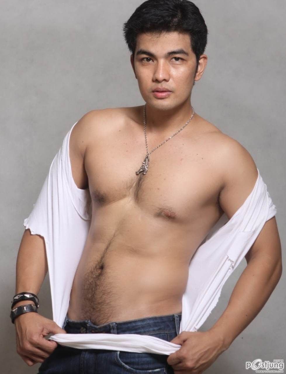 ใหญ่หมดทุกส่วนหนุ่มคนนี้