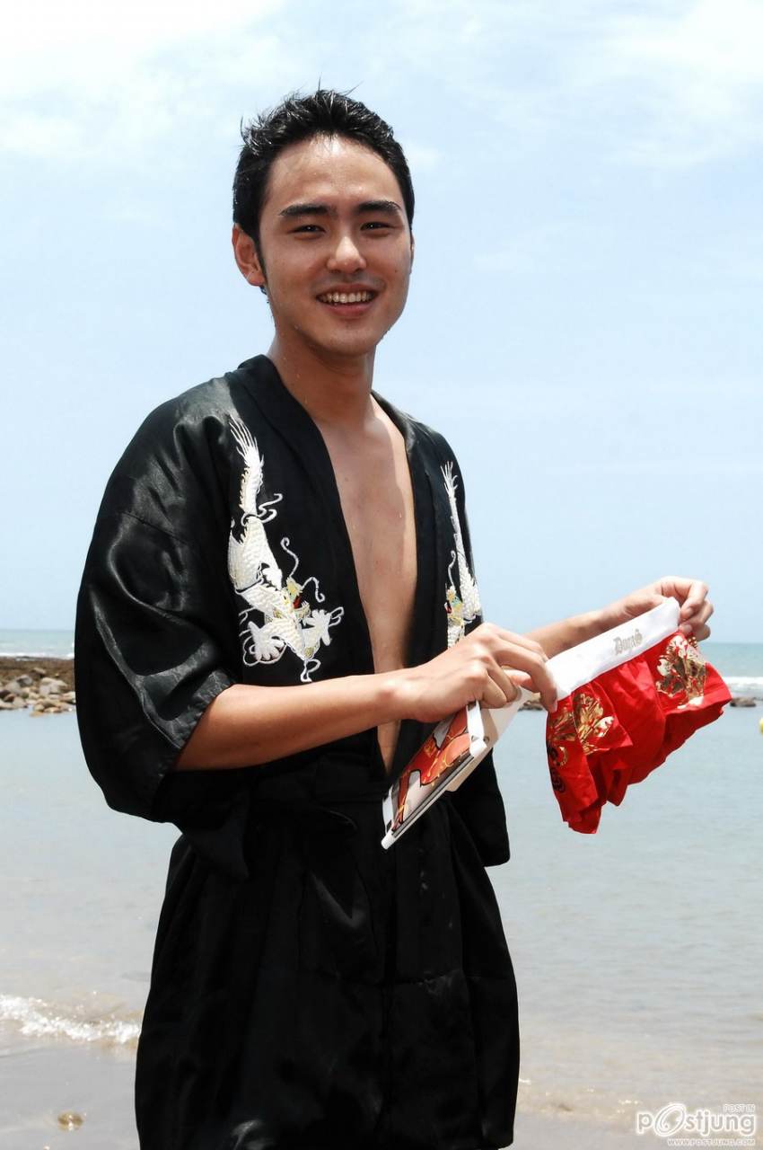 พระเอกเกาหลี