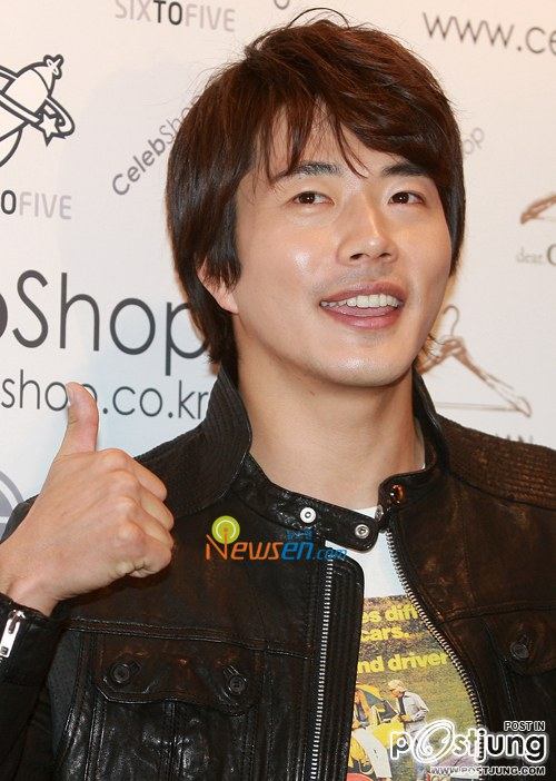 2 หนุ่มเกาหลี-ใต้หวัน คุณให้คะแคนคนไหน