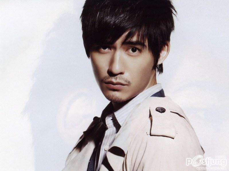 2 หนุ่มเกาหลี-ใต้หวัน คุณให้คะแคนคนไหน