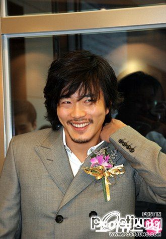 2 หนุ่มเกาหลี-ใต้หวัน คุณให้คะแคนคนไหน