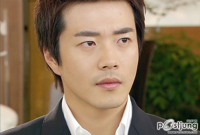 2 หนุ่มเกาหลี-ใต้หวัน คุณให้คะแคนคนไหน