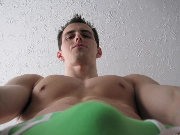 นายแบบ 054