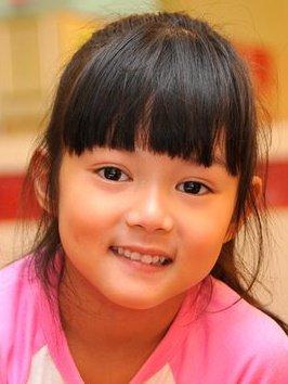 น้องใยไหม สาวน้อยสุดน่ารัก