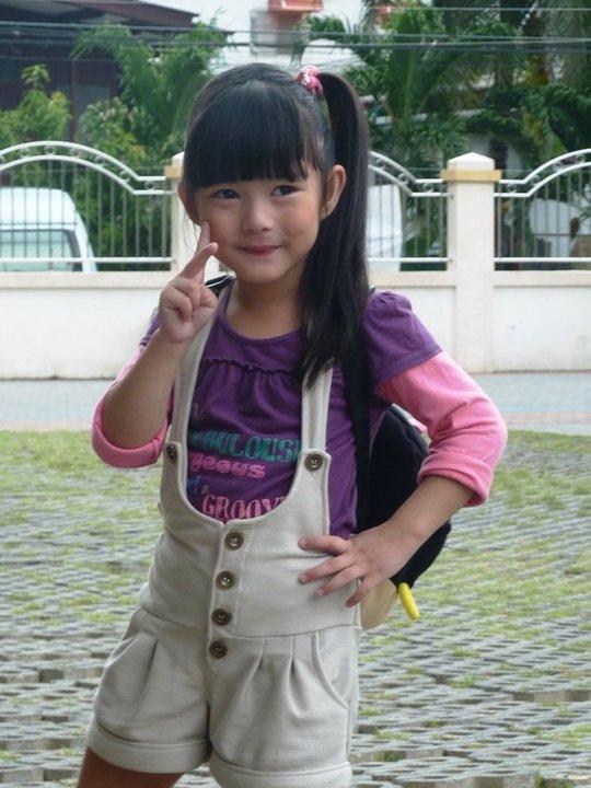 น้องใยไหม สาวน้อยสุดน่ารัก