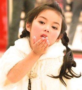 น้องใยไหม สาวน้อยสุดน่ารัก