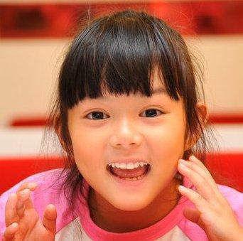 น้องใยไหม สาวน้อยสุดน่ารัก