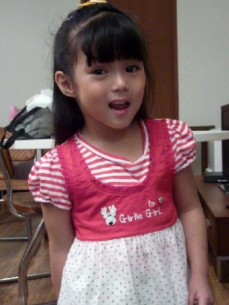 น้องใยไหม สาวน้อยสุดน่ารัก