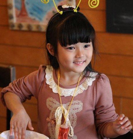 น้องใยไหม สาวน้อยสุดน่ารัก