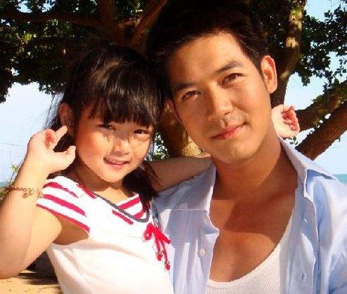 น้องใยไหม สาวน้อยสุดน่ารัก