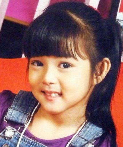 น้องใยไหม สาวน้อยสุดน่ารัก