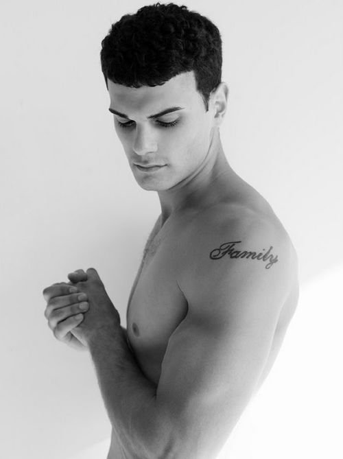 นายแบบ 057