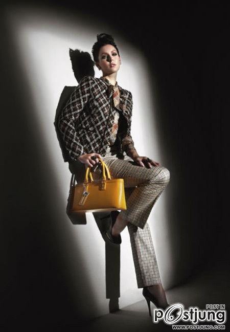 นาตาลี เกลโบวา @ เปรียว no. 684 August 2011