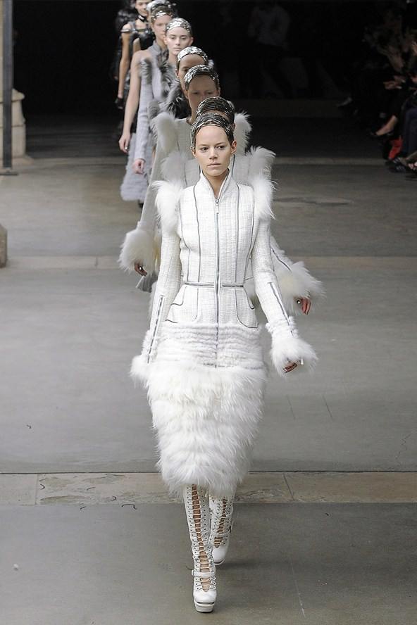 Alexander McQueen Ready-To-Wear Autumn/Winter 2011-12