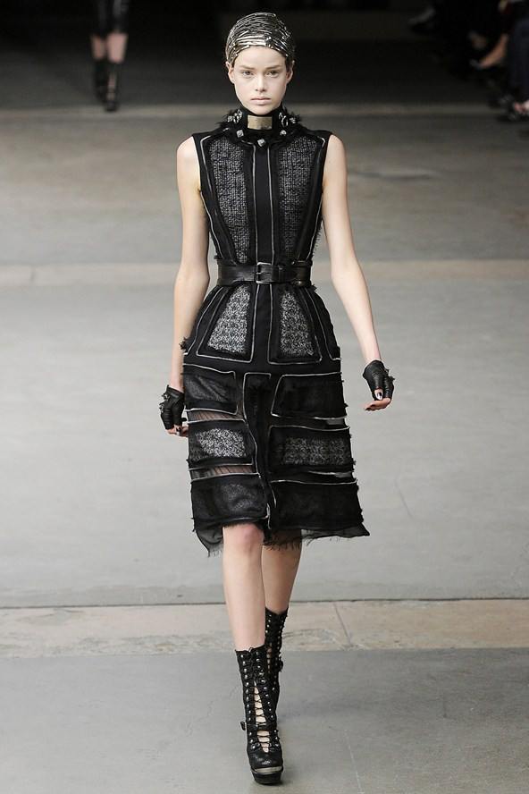 Alexander McQueen Ready-To-Wear Autumn/Winter 2011-12