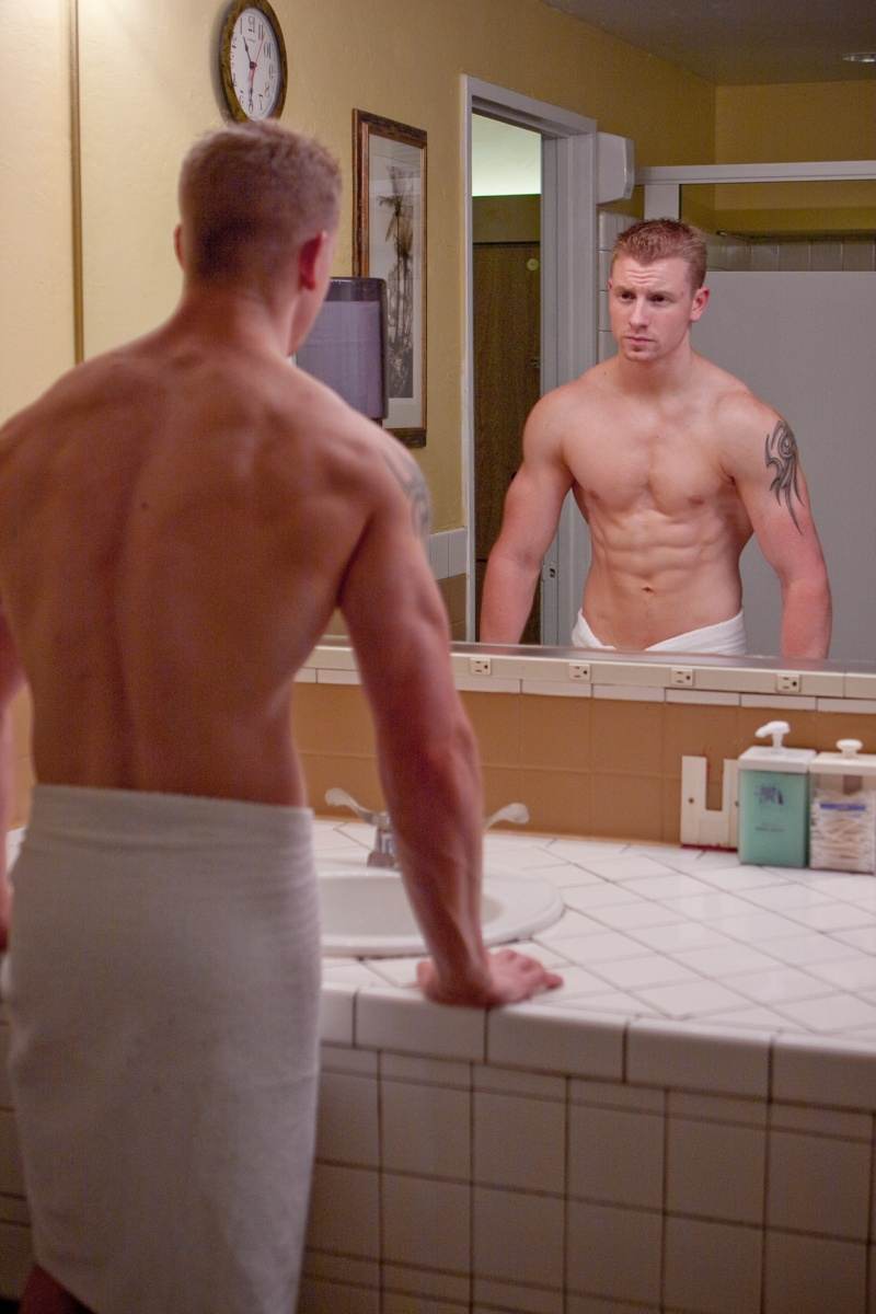 เสิร์ฟฝรั่งหล่อน่ารัก