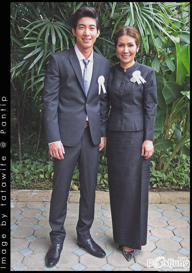 โตโน่ และ คุณแม่ รับรางวัลลูกกตัญญู-แม่ดีเด่น