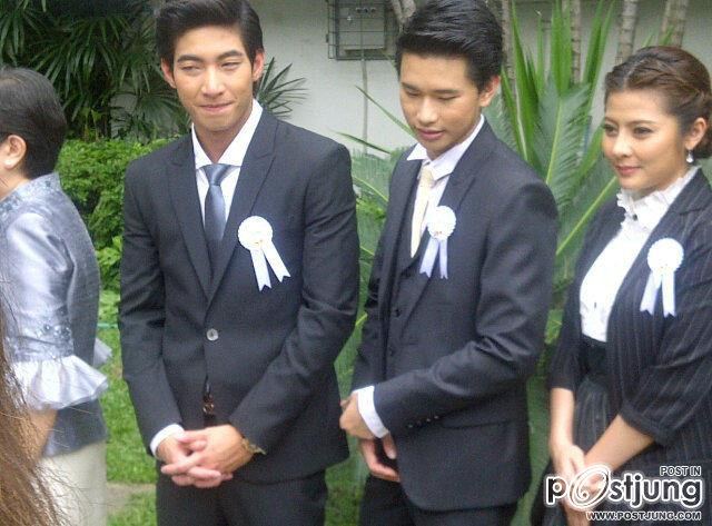โตโน่ และ คุณแม่ รับรางวัลลูกกตัญญู-แม่ดีเด่น