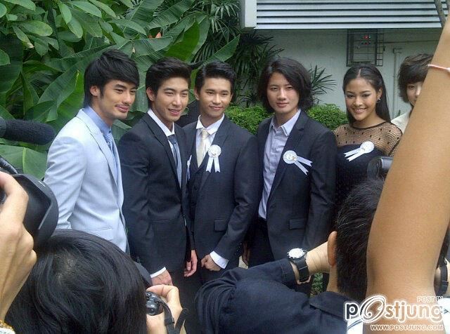 โตโน่ และ คุณแม่ รับรางวัลลูกกตัญญู-แม่ดีเด่น
