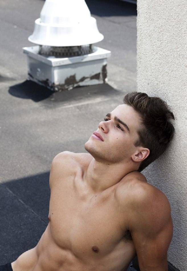 นายแบบ 060