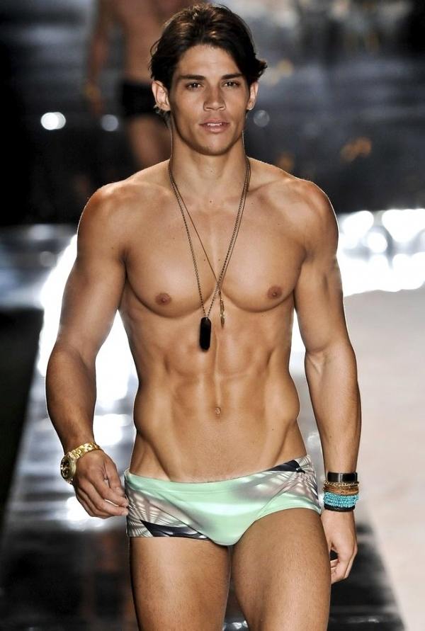 นายแบบ 060