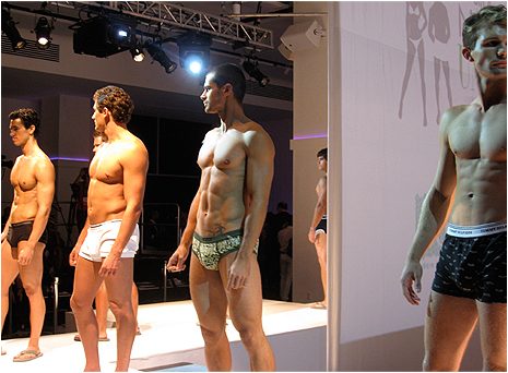 นายแบบ 061