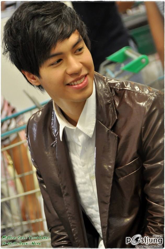 พี่แม็ค หรือ พี่นนท์