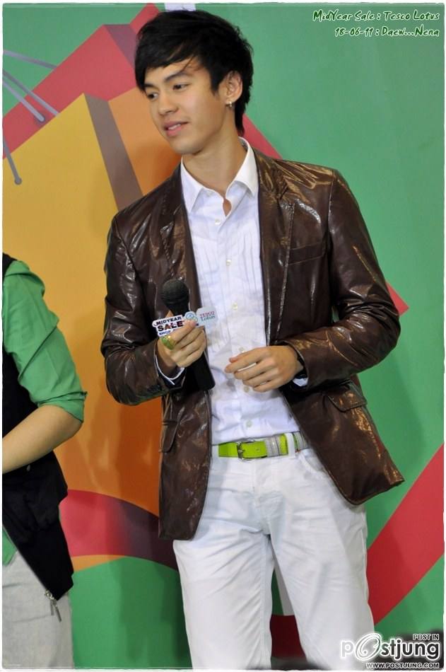 พี่แม็ค หรือ พี่นนท์